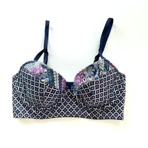 Victoria’s Very Sexy Demi Lined Women’s bra